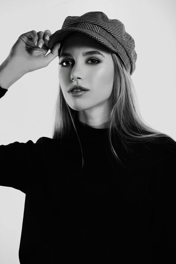 Adoptez le style avec les bonnets casquettes femme incontournables